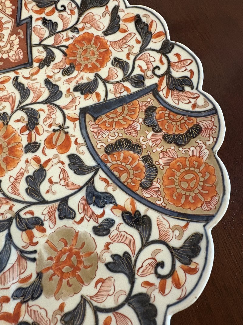 Quality Pair of Antique Japanese Hand Painted Imari Plates - Image 10